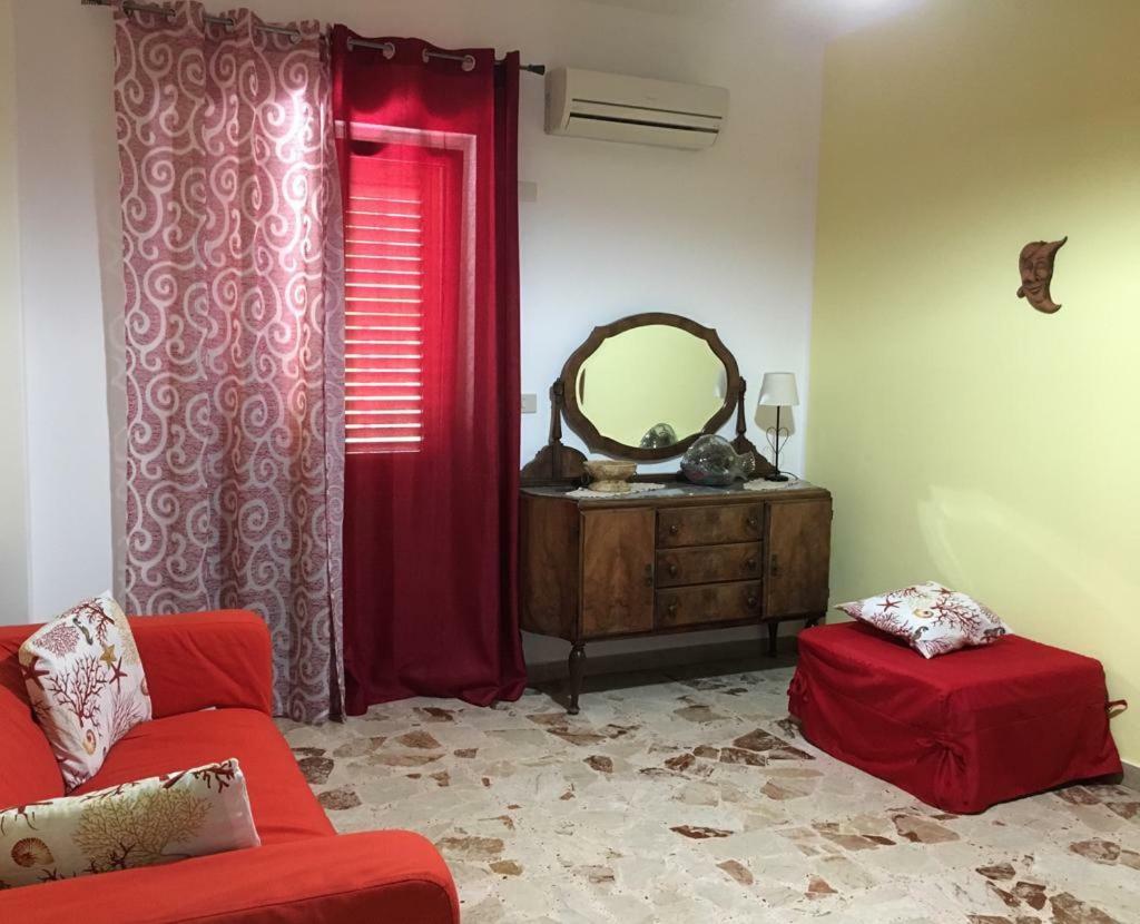 Bed&Breakfast La Casetta Сант-Алессио-Сикуло Экстерьер фото